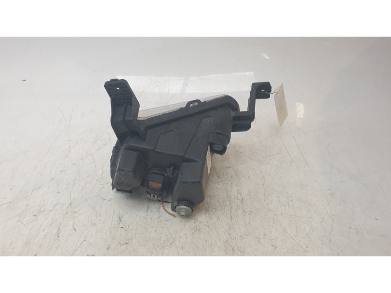Recambio de faro antiniebla izquierdo para mg zs luxury referencia OEM IAM ZS11654191  