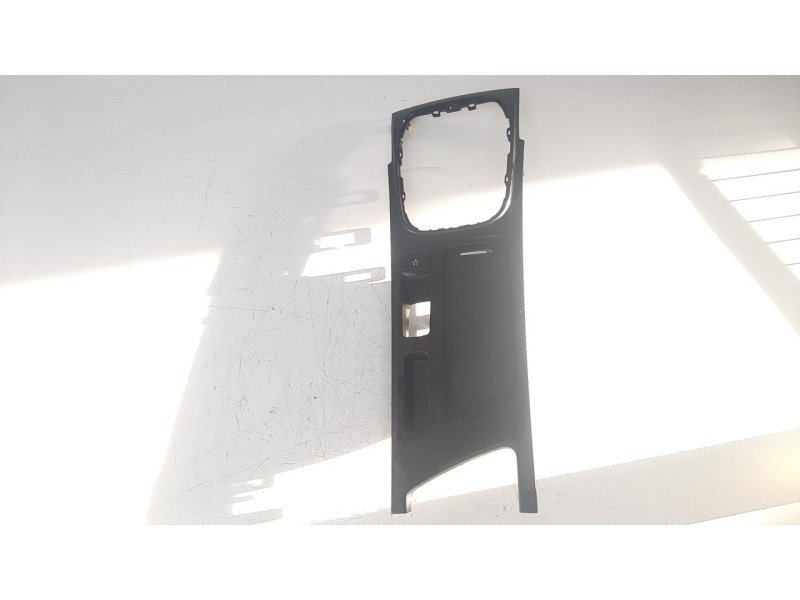 Recambio de cenicero para renault megane iv grandtour 1.5 dci diesel fap energy referencia OEM IAM 969121990R  