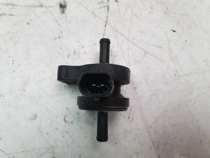 Recambio de electrovalvula para piaggio (vespa) piaggio medley 125 medley 125ie iget referencia OEM IAM 0280142539  