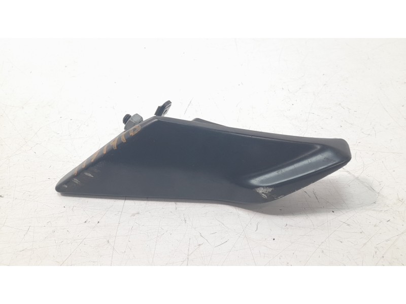 Recambio de estribera derecha para piaggio (vespa) piaggio medley 125 medley 125ie iget referencia OEM IAM 1B006635000  