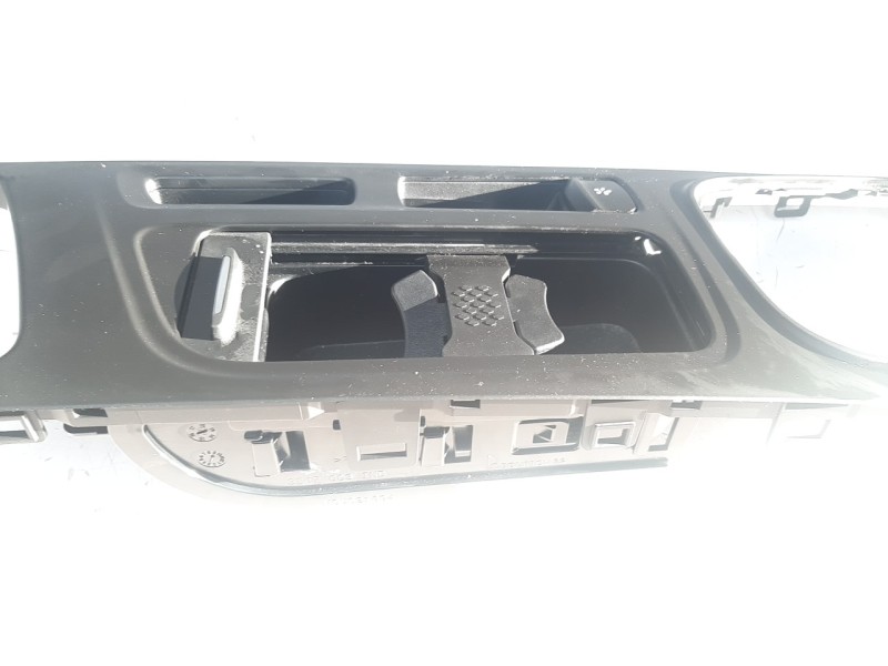 Recambio de cenicero para renault megane iv grandtour 1.5 dci diesel fap energy referencia OEM IAM 969121990R  