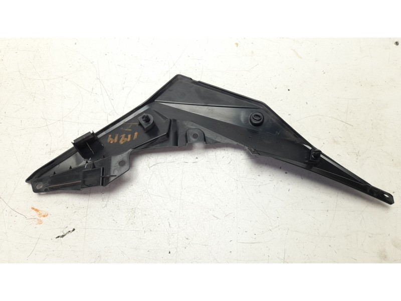 Recambio de moldura para honda cbr 500r cbr 500 r referencia OEM IAM 83621MKPJ000  