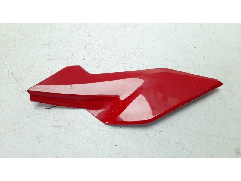 Recambio de moldura para honda cbr 500r cbr 500 r referencia OEM IAM 83611MKPJ000  