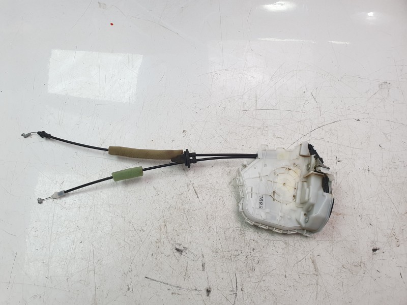 Recambio de cerradura puerta delantera derecha para mazda 3 berlina (bp) evolution referencia OEM IAM BDMC58310B  