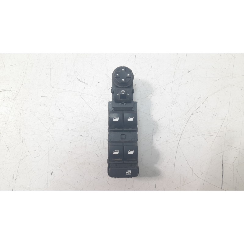 Recambio de mando elevalunas delantero izquierdo para opel corsa f (p2jo) 1.2 (68) referencia OEM IAM 96788281ZD  