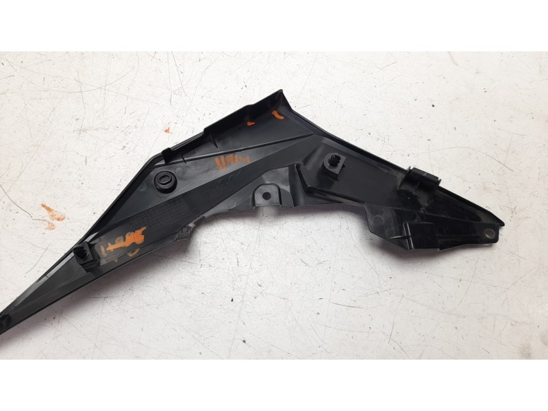 Recambio de moldura para honda cbr 500r cbr 500 r referencia OEM IAM 83521MKPJ000  