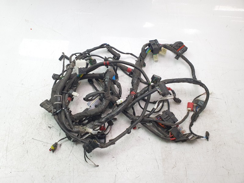 Recambio de arnes de cables para piaggio (vespa) piaggio medley 125 medley 125ie iget referencia OEM IAM 1D001550  