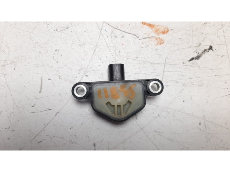 Recambio de luz de freno para honda cb 650r referencia OEM IAM AVA1002B  