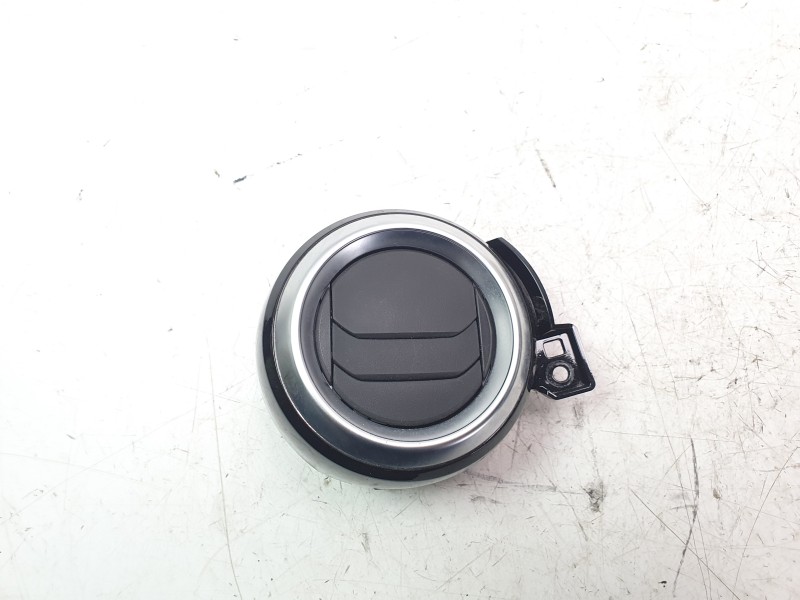 Recambio de rejilla aireadora para nissan micra v (k14) 1.0 ig-t 100 referencia OEM IAM 687655FA0A  