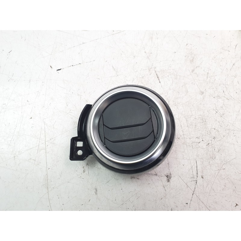 Recambio de rejilla aireadora para nissan micra v (k14) 1.0 ig-t 100 referencia OEM IAM 687655FA0A  