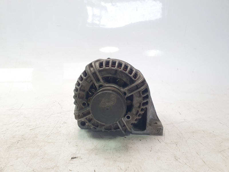 Recambio de alternador para volvo s60 i (384) d5 referencia OEM IAM 30658085  
