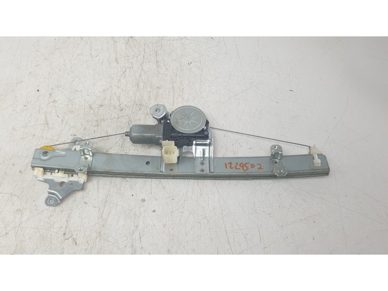 Recambio de elevalunas delantero izquierdo para nissan micra v (k14) 1.0 ig-t 100 referencia OEM IAM 807215FA2A  