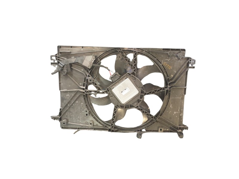 Recambio de electroventilador para toyota rav4 hybrid 4x2 advance referencia OEM IAM 1636331500  