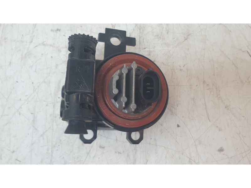 Recambio de faro antiniebla derecho para renault clio v zen referencia OEM IAM 261504122R  