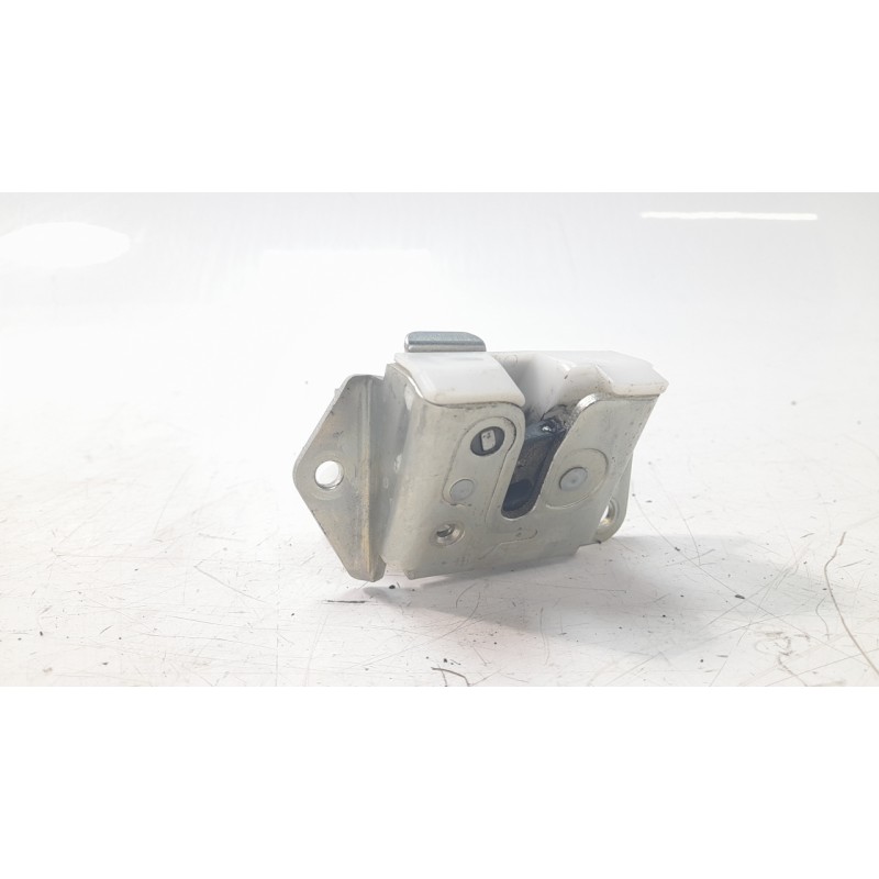 Recambio de cerradura maletero / porton para suzuki vitara (ly) 1.6 (apk 416) referencia OEM IAM 8251054P12000  