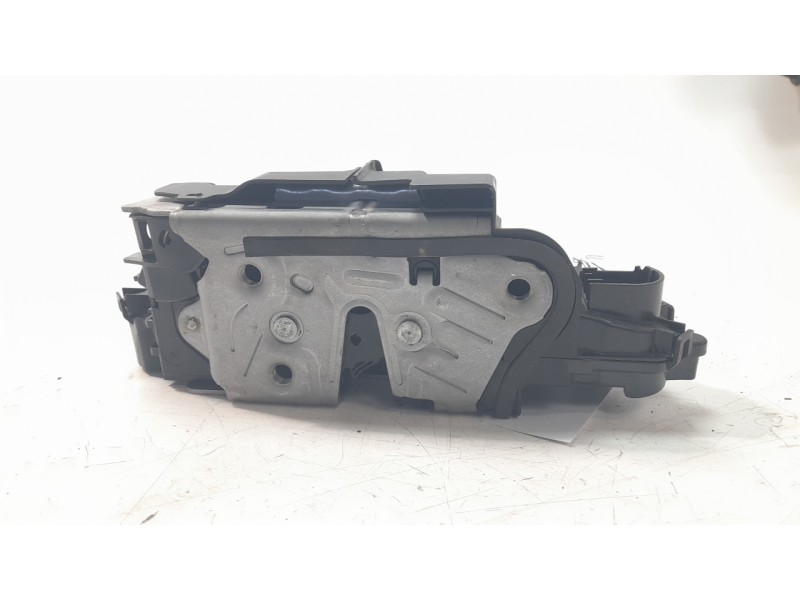 Recambio de cerradura puerta delantera izquierda para seat ateca (khp) style xm referencia OEM IAM 5TB837015C  