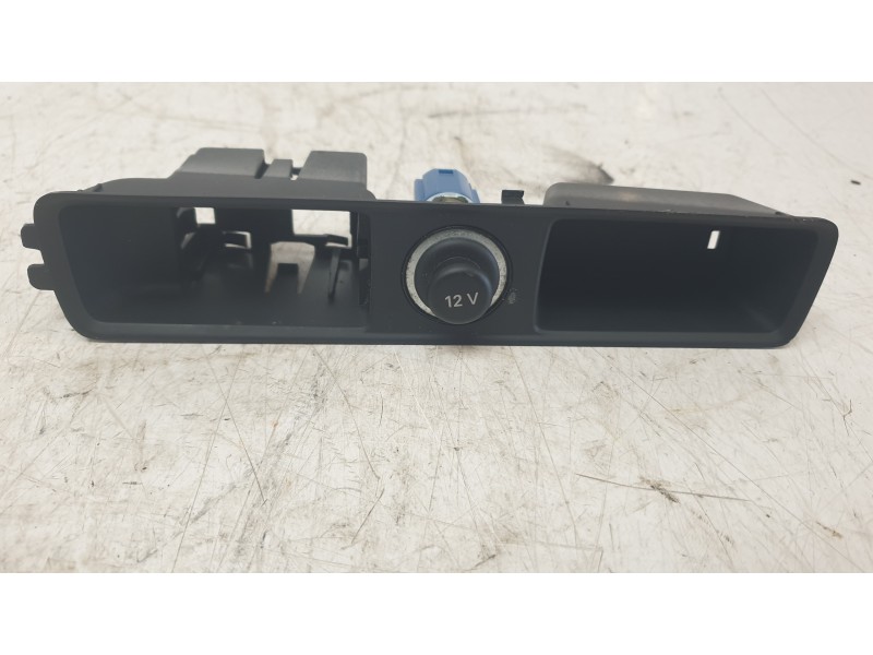 Recambio de moldura para audi q3 sportback (f3n) 35 tdi referencia OEM IAM 83B863349  