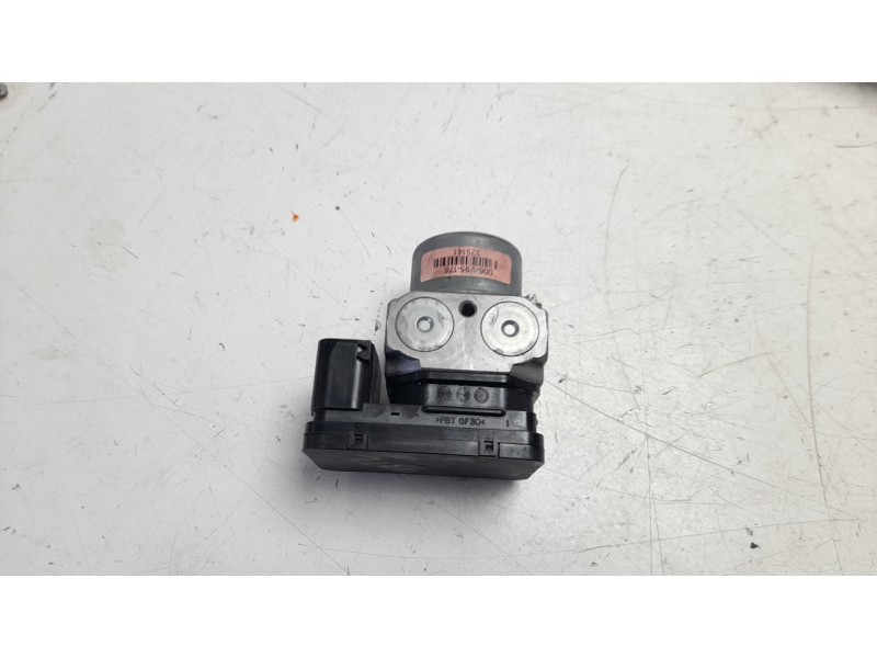 Recambio de abs para honda cbr 650r cbr 650r referencia OEM IAM 57110MKND51  