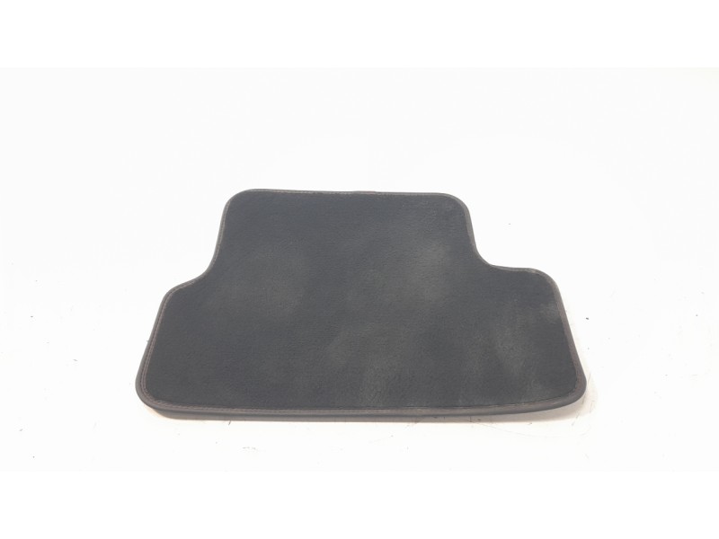 Recambio de juego alfombrillas para peugeot 308 ii (lb_, lp_, lw_, lh_, l3_) 1.6 gti (l35gnh) referencia OEM IAM 16105451ZD  