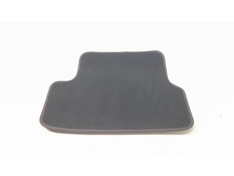 Recambio de juego alfombrillas para peugeot 308 ii (lb_, lp_, lw_, lh_, l3_) 1.6 gti (l35gnh) referencia OEM IAM 16105451ZD  