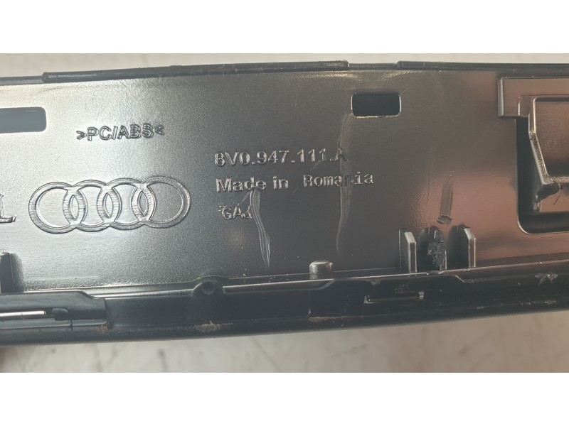 Recambio de luz interior para audi q3 sportback (f3n) 35 tdi referencia OEM IAM 8V0947111A  