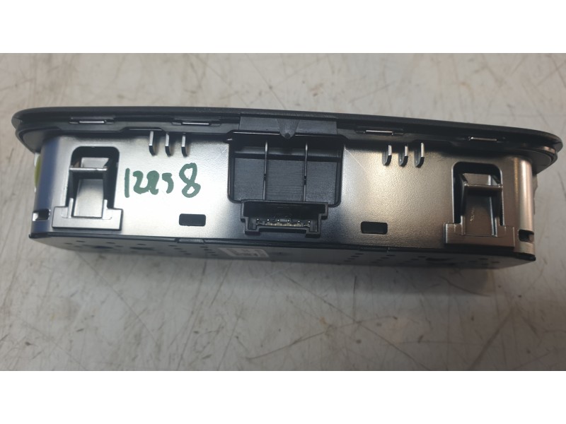 Recambio de luz interior para audi q3 sportback (f3n) 35 tdi referencia OEM IAM 8V0947111A  