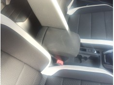 Recambio de apoyabrazos central para volkswagen t-roc (a11, d11) 2.0 tdi referencia OEM IAM   