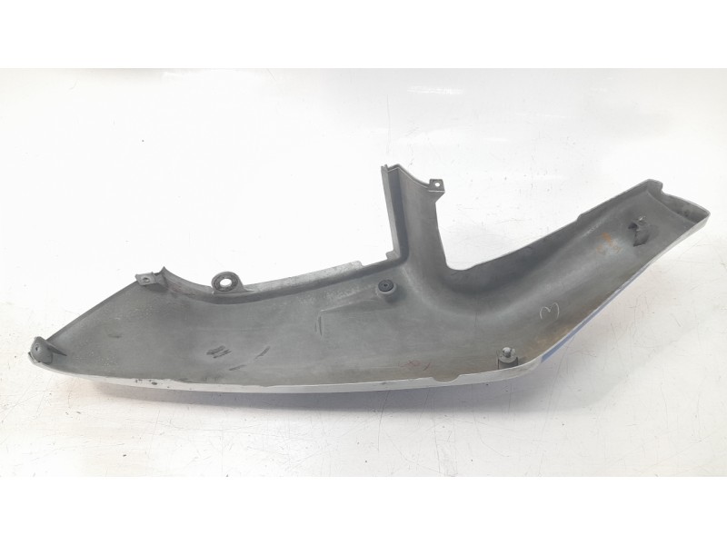 Recambio de moldura para suzuki gsx-r 600/750/1100 (1989-2000) referencia OEM IAM 4711034E50YL  