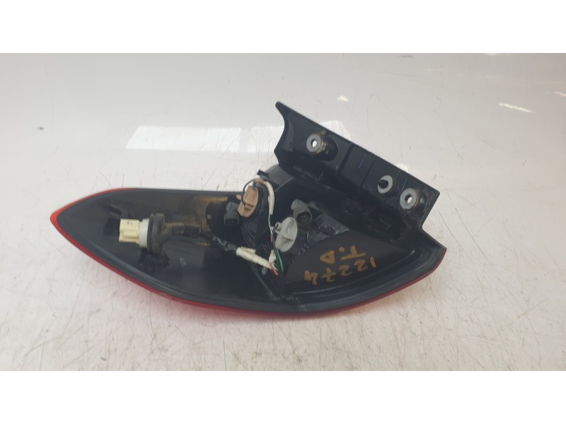 Recambio de piloto trasero derecho para suzuki vitara (ly) 1.6 (apk 416) referencia OEM IAM 3565054P00000  