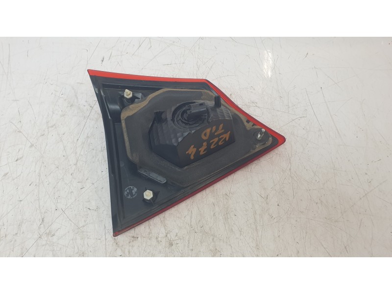 Recambio de piloto trasero derecho interior para suzuki vitara (ly) 1.6 (apk 416) referencia OEM IAM 3625454P01000  