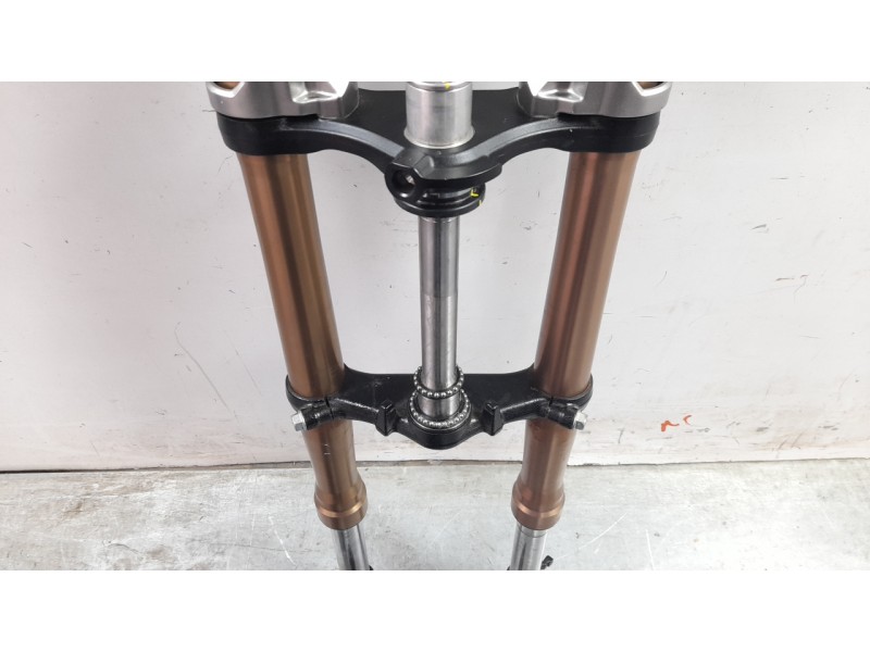 Recambio de horquilla para honda adv 350 referencia OEM IAM 51400K2LD01 51500K2LD01 