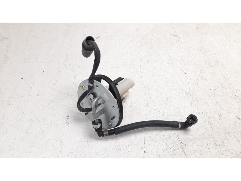 Recambio de bomba combustible para honda africa twin referencia OEM IAM UCT35HU65 16700MKKD22 