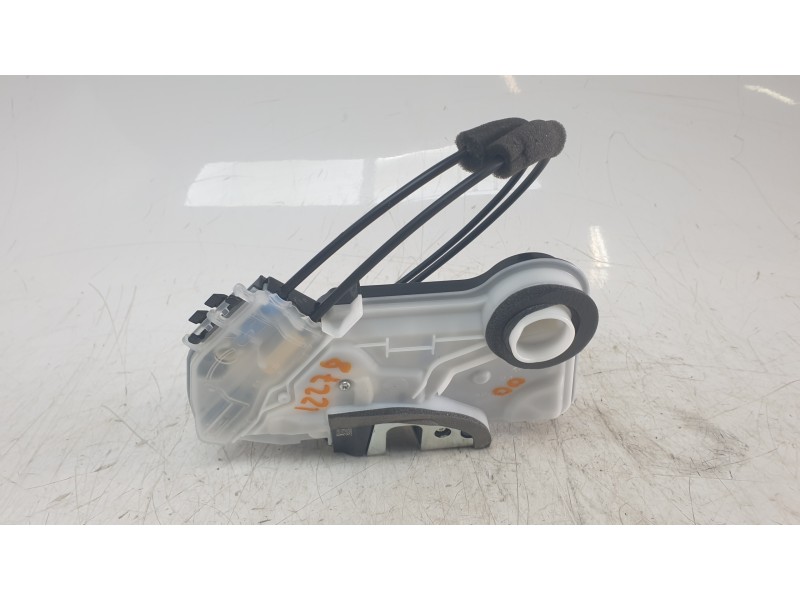 Recambio de cerradura puerta delantera derecha para toyota rav 4 v (_a5_, _h5_) 2.5 hybrid awd (axap54) referencia OEM IAM 69030