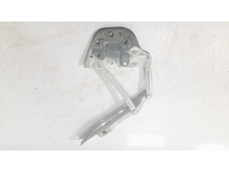 Recambio de bisagra capo izquierda para land rover range rover velar 2.0 turbo cat referencia OEM IAM J8A216801  