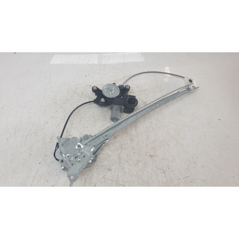 Recambio de elevalunas delantero derecho para toyota rav 4 v (_a5_, _h5_) 2.5 hybrid awd (axap54) referencia OEM IAM 6980142070 