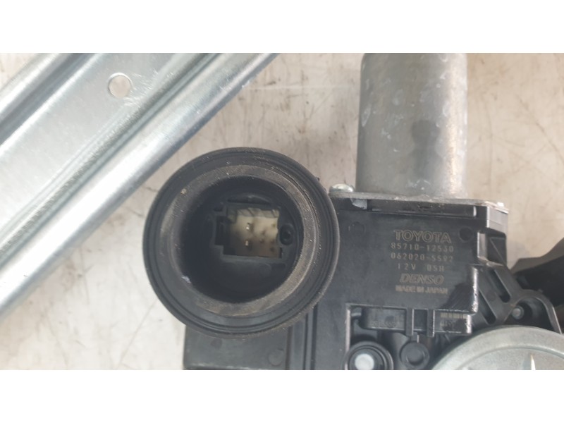 Recambio de elevalunas delantero derecho para toyota rav 4 v (_a5_, _h5_) 2.5 hybrid awd (axap54) referencia OEM IAM 6980142070 