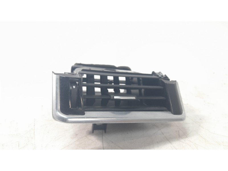 Recambio de aireador para land rover range rover velar 2.0 turbo cat referencia OEM IAM J8A2018B08  