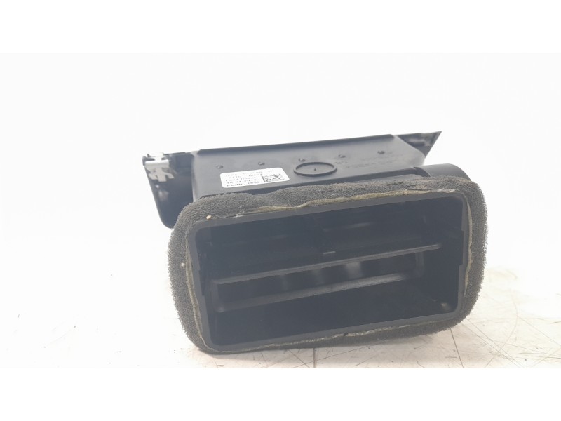 Recambio de aireador para land rover range rover velar 2.0 turbo cat referencia OEM IAM J8A2018B08  