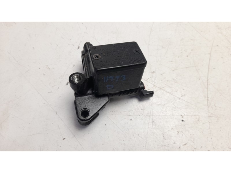 Recambio de bomba freno delantera para honda adv 350 referencia OEM IAM 45510K1WD01  