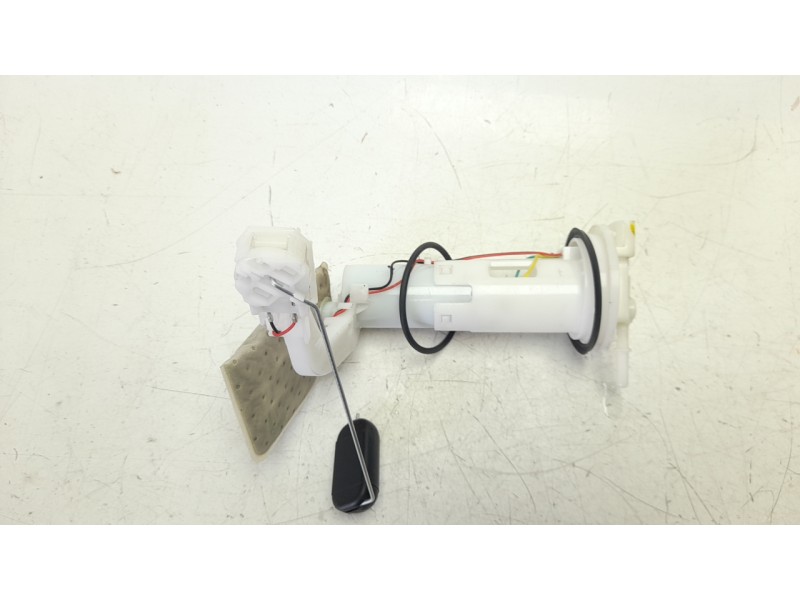 Recambio de bomba combustible para honda adv 350 referencia OEM IAM 16700K1BT21  