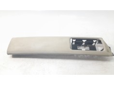 MOLDURA J8A204268 J8A204268 