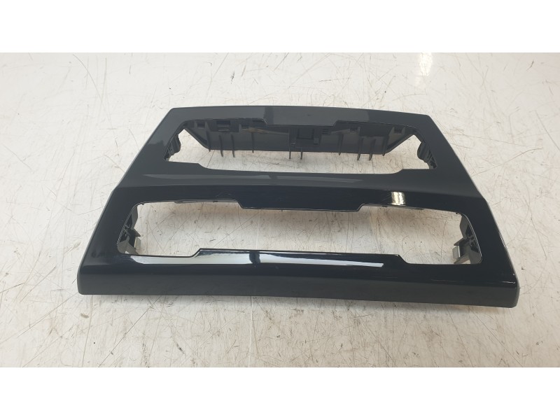 Recambio de moldura para bmw x2 (f39) xdrive 20i referencia OEM IAM 9305907  