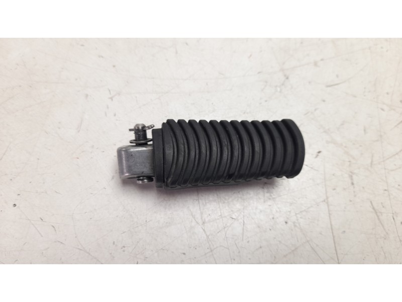 Recambio de estribo lateral para bmw f ( - 800cc) f 700 gs (k70) referencia OEM IAM 46717705653  