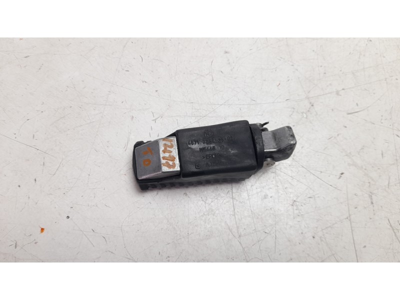 Recambio de estribo lateral para bmw f ( - 800cc) f 700 gs (k70) referencia OEM IAM 46717705653  
