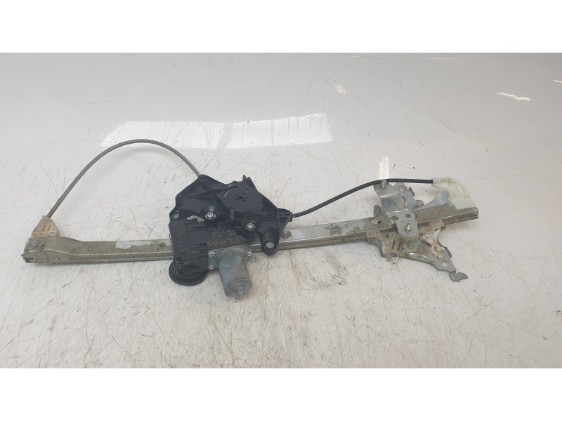 Recambio de elevalunas trasero derecho para toyota rav4 hybrid 4x2 advance referencia OEM IAM 8571042150  
