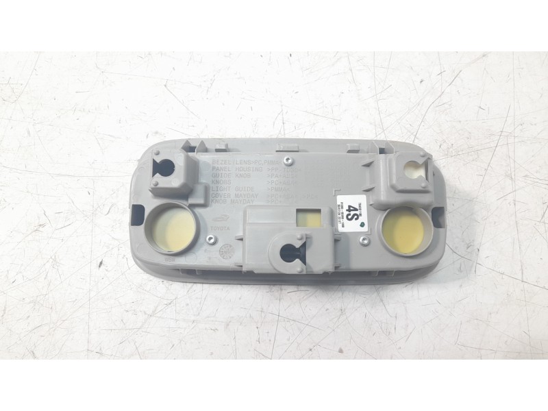 Recambio de luz interior para toyota yaris cross hybrid 2wd active tech referencia OEM IAM 81260K0090B0  