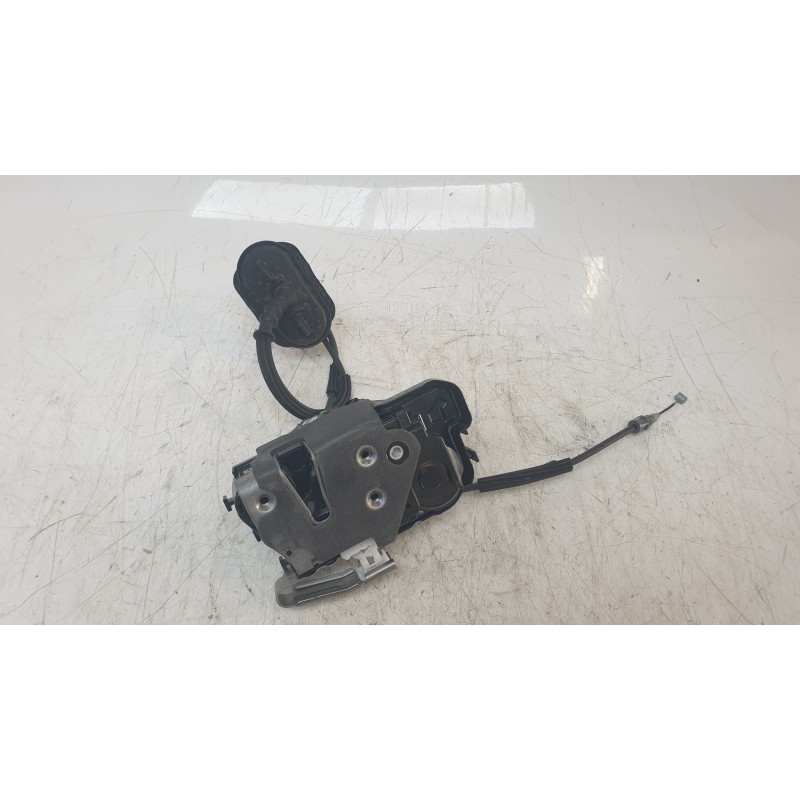 Recambio de cerradura puerta delantera derecha para ford kuga iii (dfk) 2.5 fhev referencia OEM IAM PV4BA264A26  