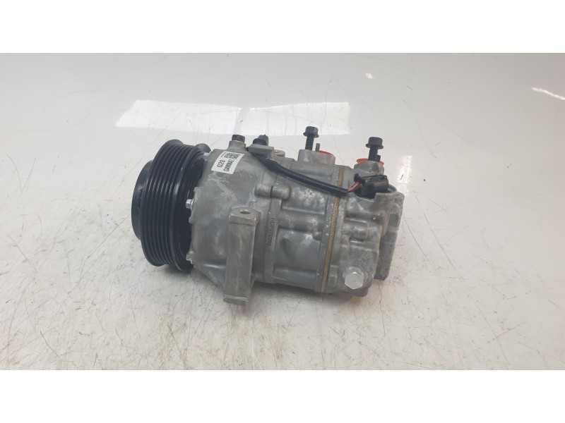 Recambio de compresor aire acondicionado para hyundai tucson (nx) klass 2wd referencia OEM IAM 97701N7200  