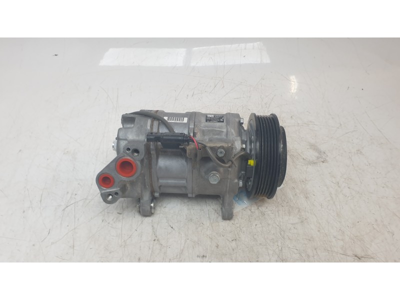Recambio de compresor aire acondicionado para bmw 1 (f40) 118 d referencia OEM IAM 64527948797 320268 