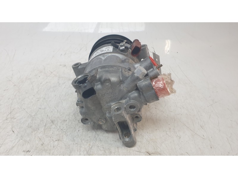 Recambio de compresor aire acondicionado para seat ateca (khp) style xm referencia OEM IAM 3Q0816803B 320197 CAF260137